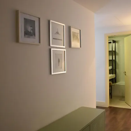 S. Bento W/ Garage * Lisbon