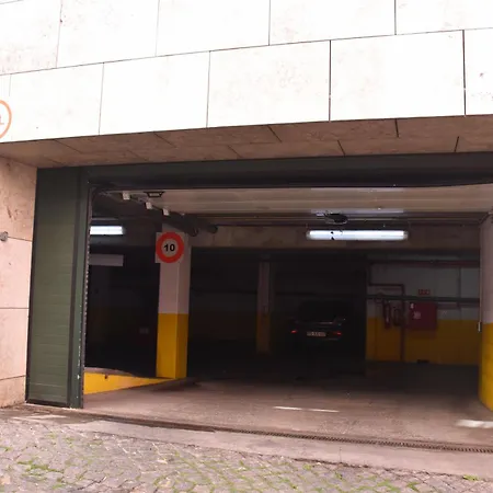 S. Bento W/ Garage