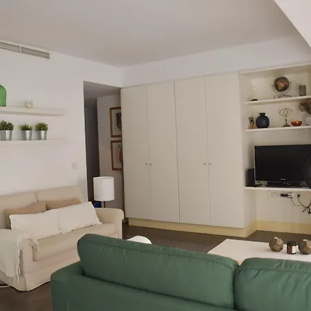 S. Bento W/ Garage Апартаменти *
